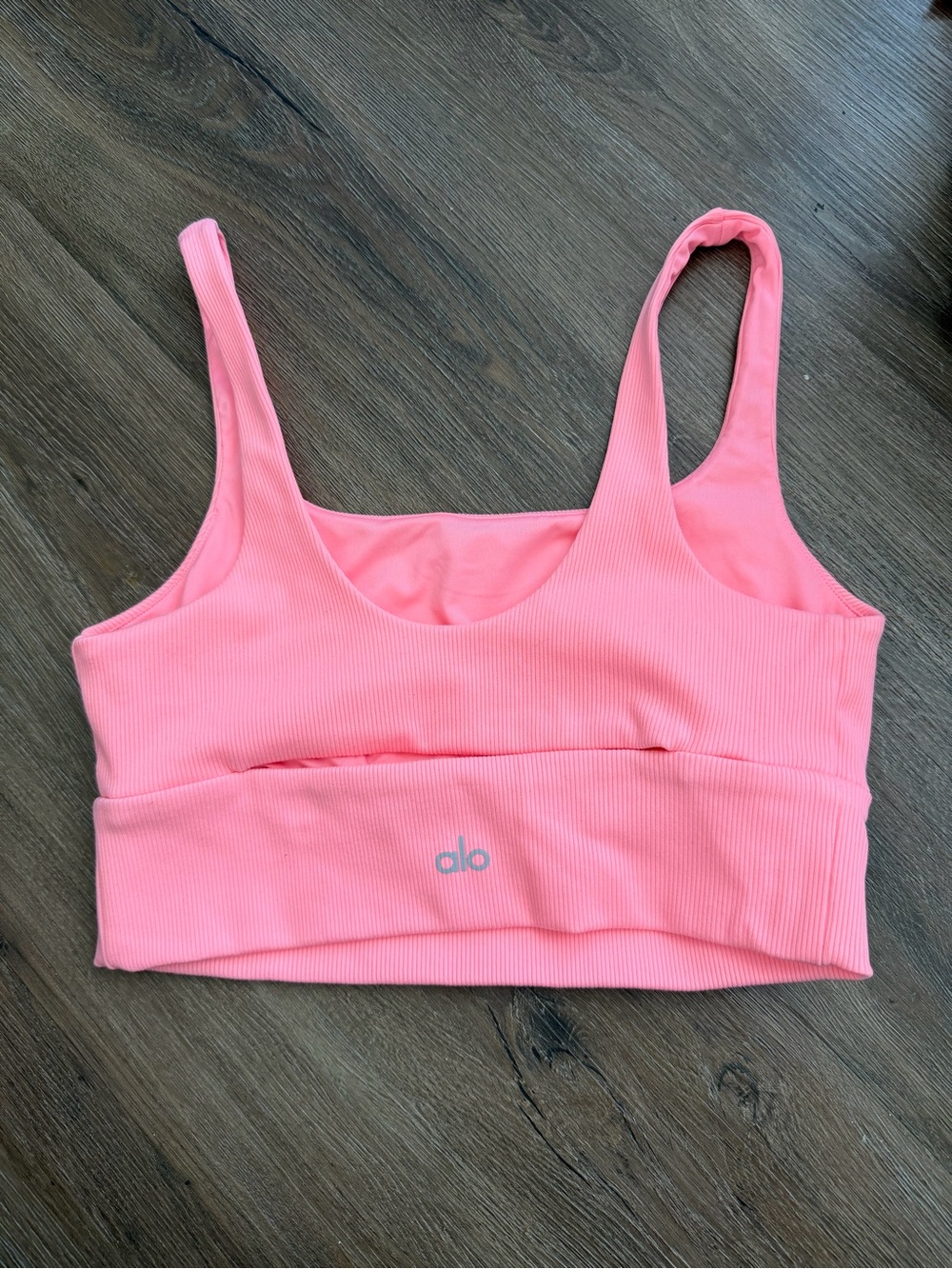 sports bra